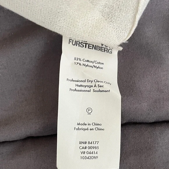 Diane Von Furstenberg Cream Top - Picture 9 of 9